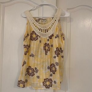 Women’s summer Loft top